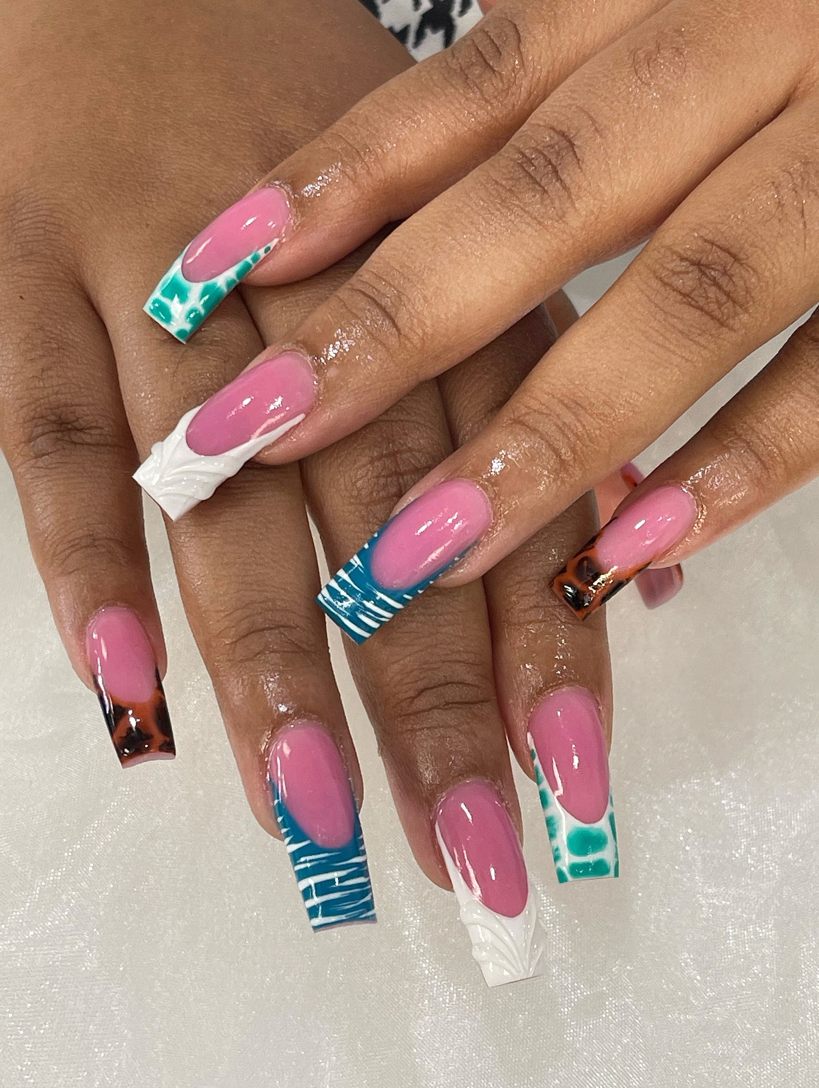 Kimmie’s Nails Salon Duluth logo